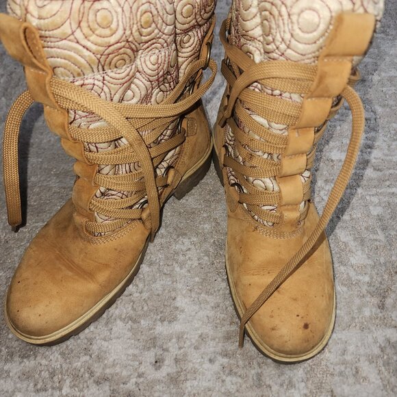 Timberland Shearling Half Calf Boots - Picture 4 of 5